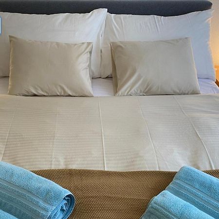 H1 With 4,5 Room, Bathroom, Kitchen, Central, Quiet & Modern With Office Ζυρίχη Εξωτερικό φωτογραφία